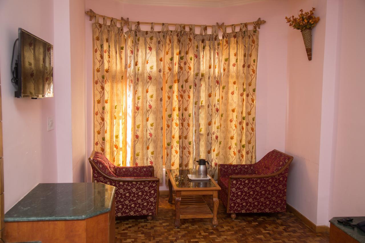Hotel Satkar Residencia Manāli Exterior foto