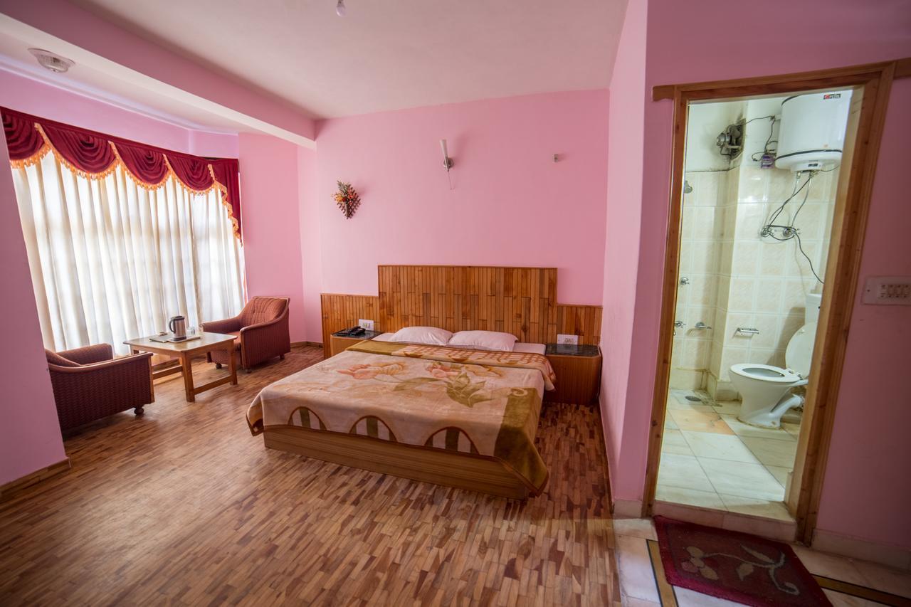 Hotel Satkar Residencia Manāli Exterior foto